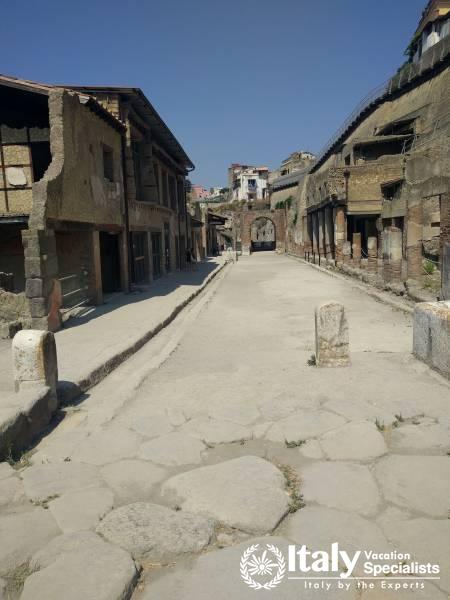 Well-preserved buildings in Herculaneum