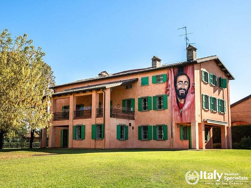 The charming house-museum of Luciano Pavarotti, celebrating the life and legacy of the legendary ten