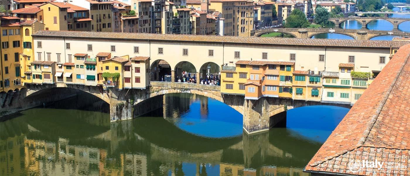 Ponte Vecchio: The Iconic Bridge Over River Arno