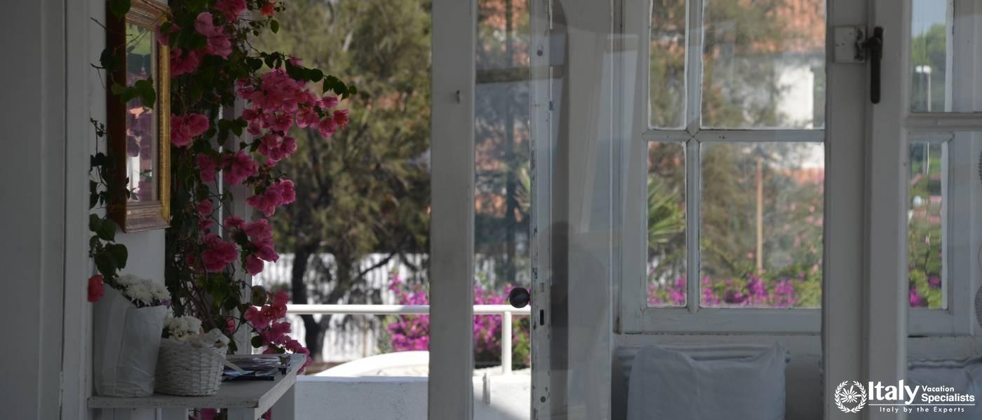 How to Access Beaches from Rome 