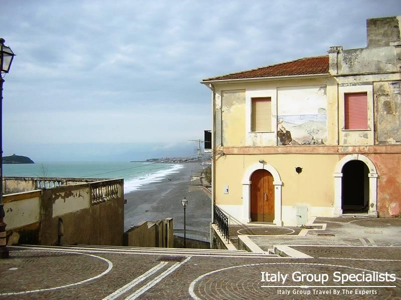 Murals at Diamante, Calabria - photo by Jesse Andrews